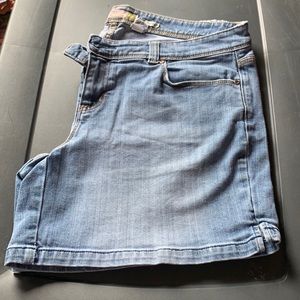 Old Navy Low Waist Stretch Shorts